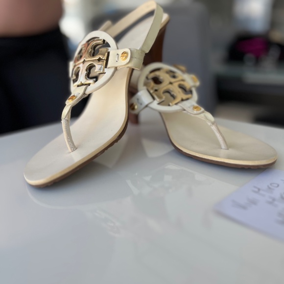 Tory Burch sandals low heel ivory leather like new - Picture 2 of 7